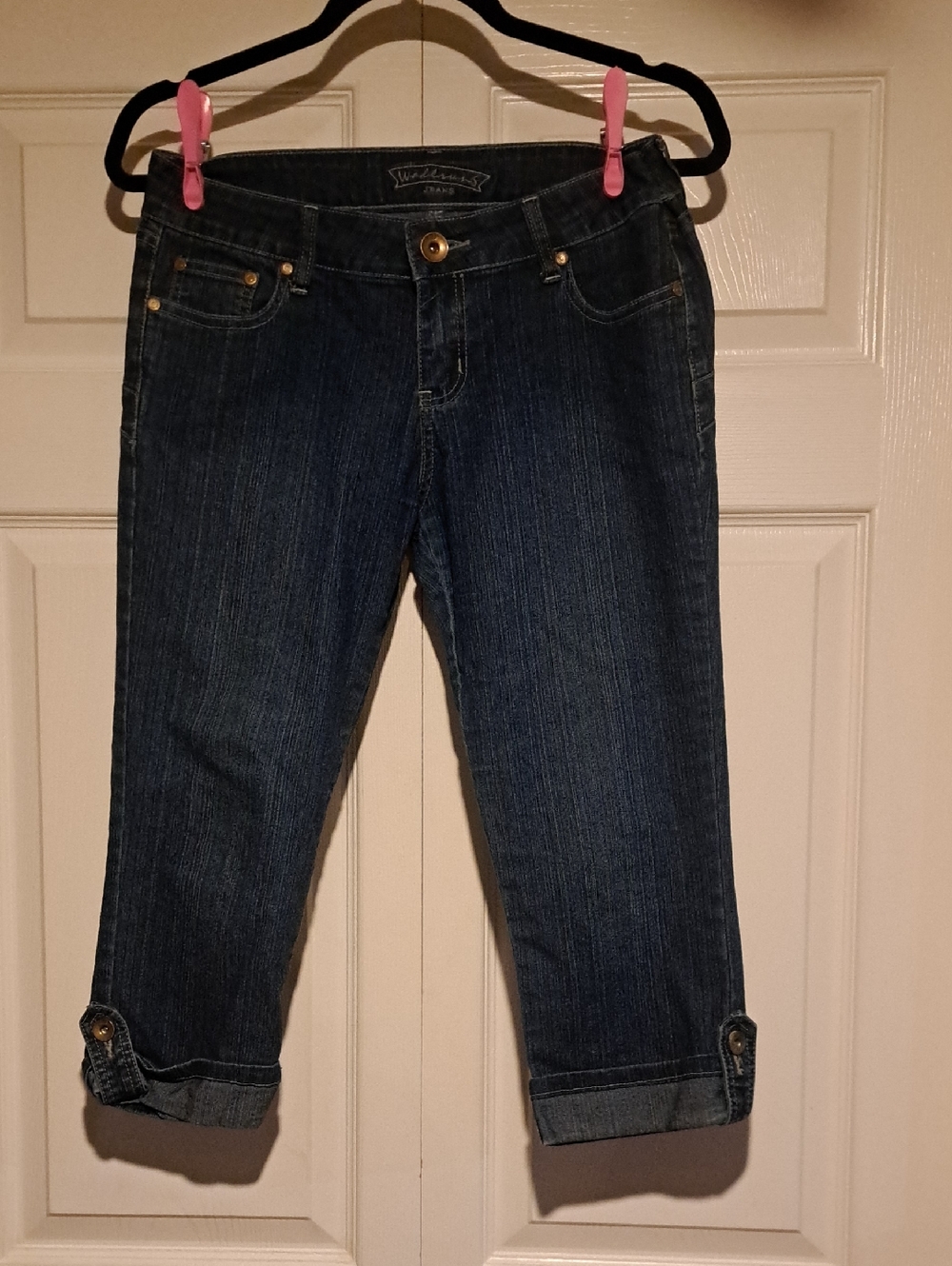 🩴Women's Dark Blue Denim Button hemed pocket stitching summer Capri Jeans